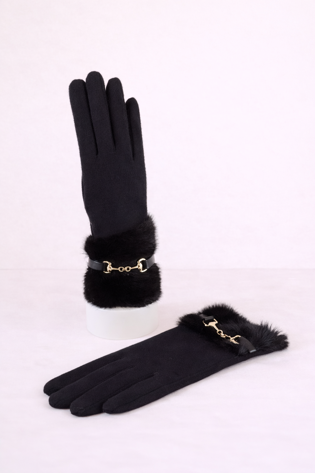 Snaffle Faux Fur Gloves